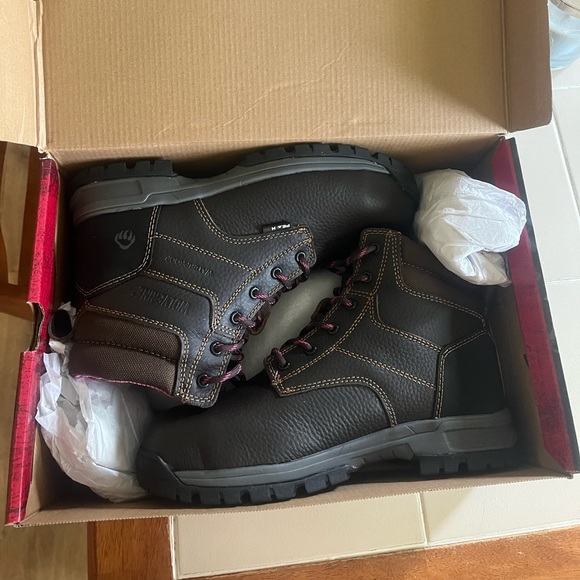 COPY - brand new women’s wolverine steel toe boots. - Picture 1 of 5